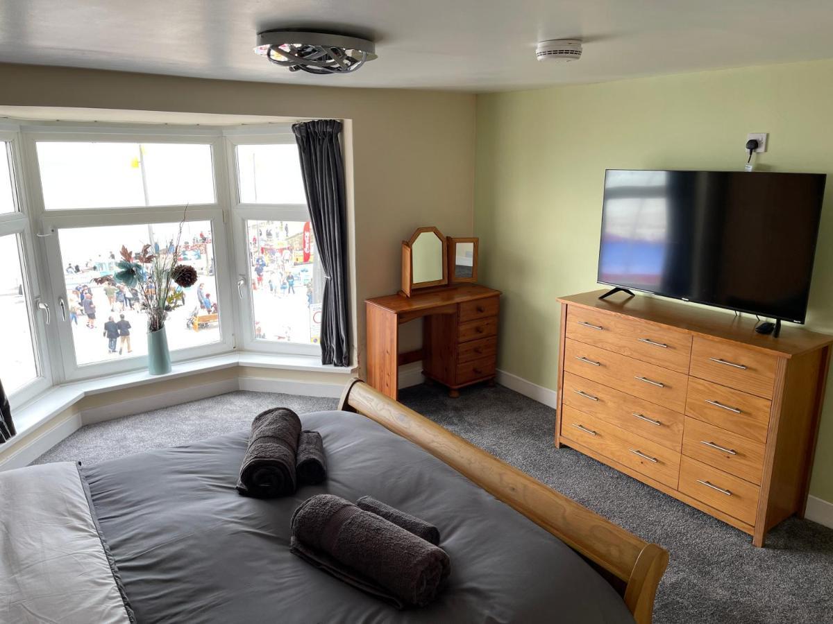 Harbour View Holiday Let - Entire 3 Bedroom Maisonette With Spectacular Harbour And Sea Front Views Sleeps 5 บริดลิงตัน ภายนอก รูปภาพ